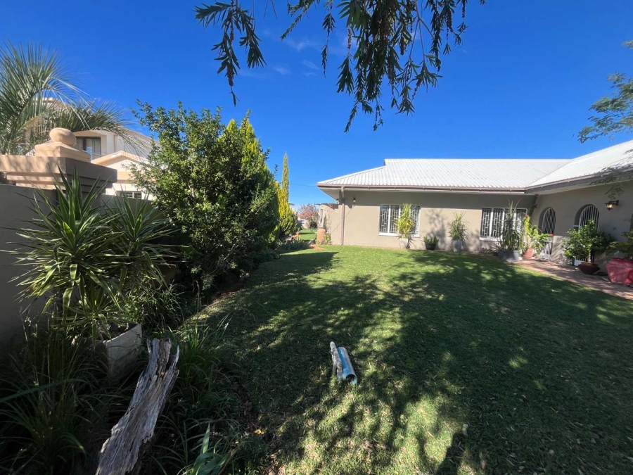 4 Bedroom Property for Sale in Keidebees Northern Cape
